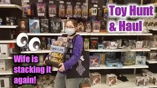 Happy Little Toy Hunt @ Target and Walmart! | NECA Restocked! | Wife STACKS the toys Again!
