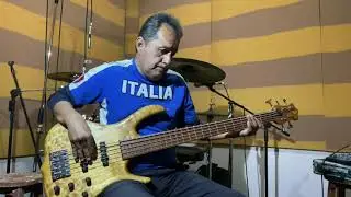 Atrapados en la red - Tam Tam Go - Bass cover