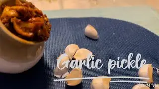 Simple Garlic pickle|| pickle with jaggery ||#garlicpickle #easyrecipe #kerala #instantpicklerecipe