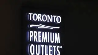 BatLights.com searchlight skytracker 4 hollywood beam rental Toronto Premium Outlets Black Friday