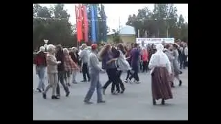 Танцевальный флэш-моб от 'Skylark' и 'Artforge'