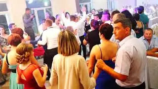 DJ-KLASS-Un Trandafir creste la firida mea-SUCEAVA