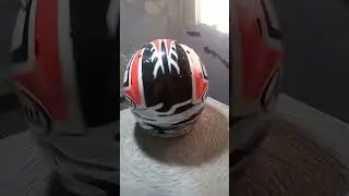 prepare repaint helm. #airbrushbandung #cathelm #repainthelm