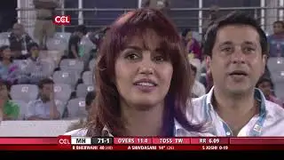 Sachiin Joshi picks an important wicket of Mumbai Heroes | CCL