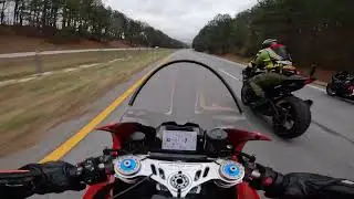 DUCATI PANIGALE V4R MAKES SUZUKI GSXR 1000R WORK 🔥🔥 | DUCATI V4R vs SUZUKI GSXR 1000R vs HAYABUSA 