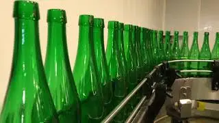Gurutzeta - Sagardoa botilaratzen 2021 / Embotellando la sidra de 2021