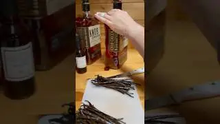 How to make the BEST Bourbon Madagascar Vanilla extract at home! #vanilla #homesteading