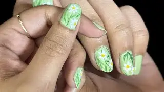 Soft Green Daisy Nail Art | Simple Floral Nails at Home #nailart #nails #naildesign #flowernails 