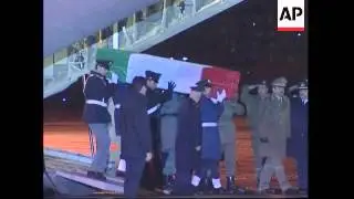 Italian prosecutors seek to indict US soldier over killing of agent