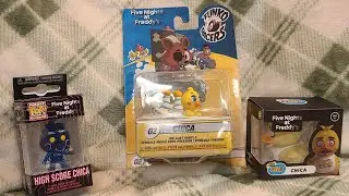 Unboxing chica merch fnaf