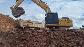 นานๆจะเห็นรถขุด CAT 323GXเทอร์โบคู่ เจาะดินแข็งตับม้าสีม่วงชมกันใกล้ๆสุดๆ excavator