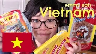 Emmy Eats Vietnam - tasting Vietnamese snacks & sweets