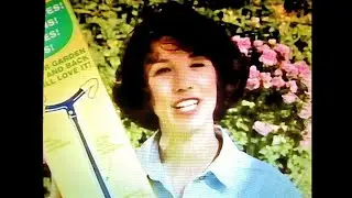 Garden Claw by Garden Weasel, till that soil, yeah. 1996 Rare commercial, WHAS-11, Louisville Ky