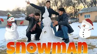 I make a SNOWMAN ☃️! With my friends 🥶 !  Through the snow on my FRIENDS 👻🥶☃️