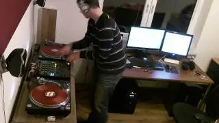 Bazzer - 15MinMix | House *Big Mashup*