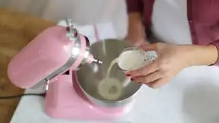 Настольный мини-миксер с откидным блоком KitchenAid с чашей 3,3 л Розовый