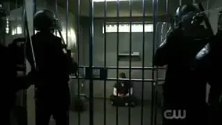 Arrow 7x03 Oliver gets taken to Level Two