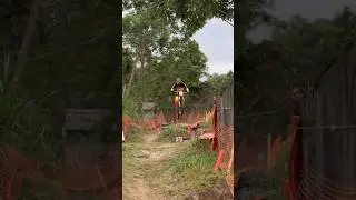 Jumping on the track 🤩 #mtb #mountainbike #foxmtb #downhill #enduro #patrolmountainbike