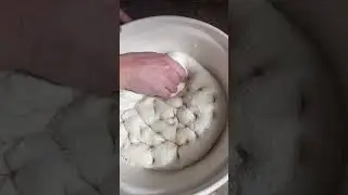 How to add salt to sourdough