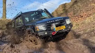 Land Rover Discovery 2 V8 on 35 inch tires - Deep mud - Gigglepin GP100