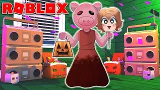 Piggy's Halloween Surprise! | Roblox Royale High