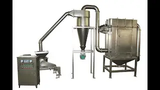 The ultrafine pulverizer grinds the peanut cake.
