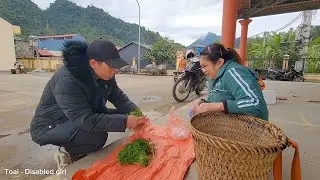 Disabled girl harvests vegetables to sell - receives gifts from benefactors