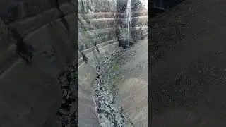 La cascada de lava de Islandia #travel #iceland #belleza #naturaleza #dji #drone