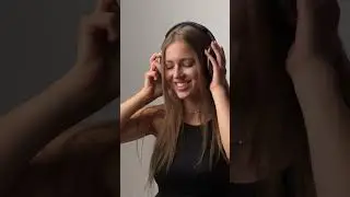 Trend Video with a Change of Clothes Transition
