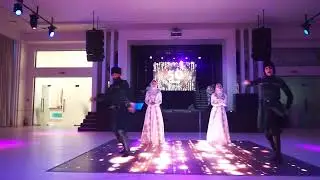 Танец: &laquo;Мир дому твоему&raquo;