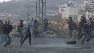Dramatic footage catches undercover soldiers arresting Palestinian protesters