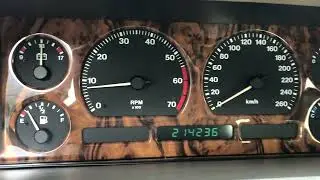 1994 Jaguar XJ40 Limousine Motorstart und Lauf Innenraum- engine start and run interior
