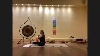 &ldquo;Le onde del risveglio &ldquo;- Anukalana yoga livello 1/2 con Madhavi