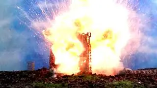 MINIATURE EXPLOSIONS. HOW TO, USING MOTHBALLS.