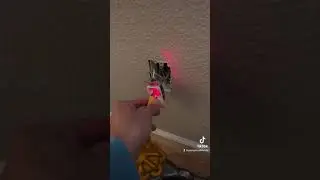 Electrical outlets no power but circuit breaker not tripped PROBLEM SOLVED!!!