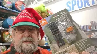 Ho! Ho! Hope your shopping's done!  No? The Yankee Santa's here to help! Plus my Visit from St. Nick