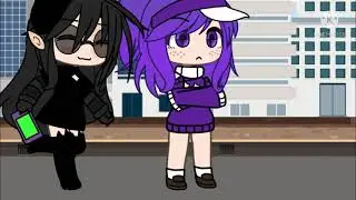 Shake your body like a belly dancer meme(also the purple hair girl is a Gymnastics girl)￼