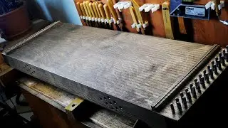 Что будет если все струны настроить на одну ноту? Получится Монохорд!
