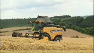 Harvest - New Holland Cx 6.80 Combine