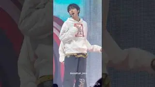250922 KickFlip ComeBackShowcase  반창고 (Band-Aid)  #kpop #KickFlip #동현 #donghyeon