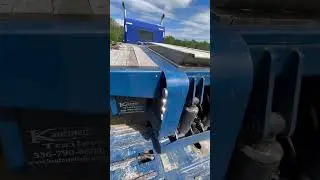 Hooking up to detach lowboy trailer