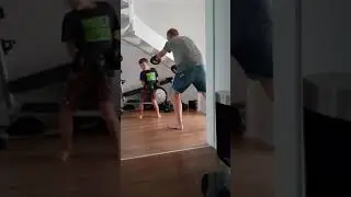 William boxas Вильям боксирует