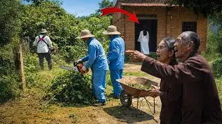 Time-Lapse: Helping an Old Couple Clean an Abandoned House &mdash; Shocking Discovery at the Door