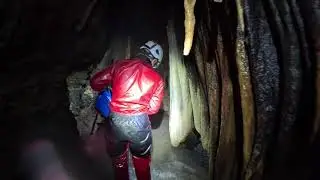 Return to Grotte du Ch&acirc;teau de la Roche