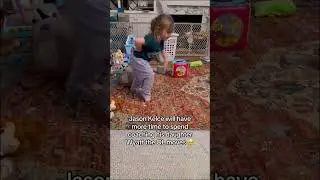 Jason Kelce&rsquo;s daughter practicing her starts like dad 💚🖤 (via&nbsp;@Kylie Kelce/TT) #shorts