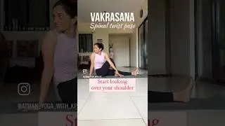 🧘&zwj;♀️Vakrasana - Spinal twist pose🧘&zwj;♀️💫 #yogaposesforbeginners #yogapose #yogajourney #yogaforall
