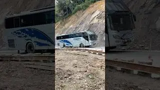PT.RAPI Bus Asal Sumatera melintas di #batujomba
