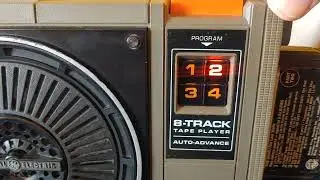GE 8 Track Portable Tape Player General Electric 3-5505F with Carry Strap. DEMO.