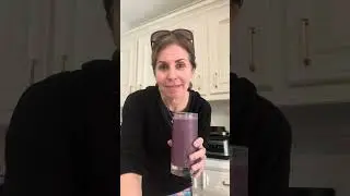 Debbie Hope Banana Blueberry Protein Smoothie with the Ninja Blender. #smoothie #smoothies