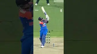 Josh Hazlewood v Suryakumar Yadav 🍿 #AUSvIND